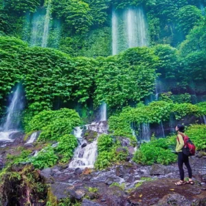 gambar-air-terjun-benang-kelambu-lombok-tengah (1)