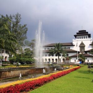 Ge-dung,Sate,In,Bandung